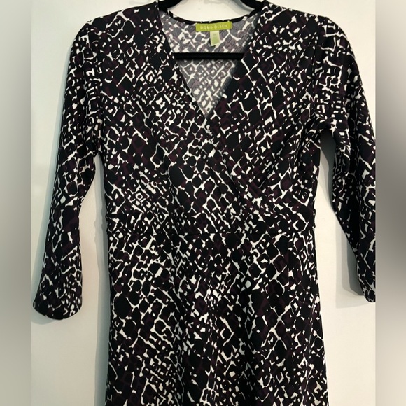 Sigrid Olsen Womens XS‎ Faux Wrap Dress Black White Burgundy Geometric Print - Picture 2 of 9